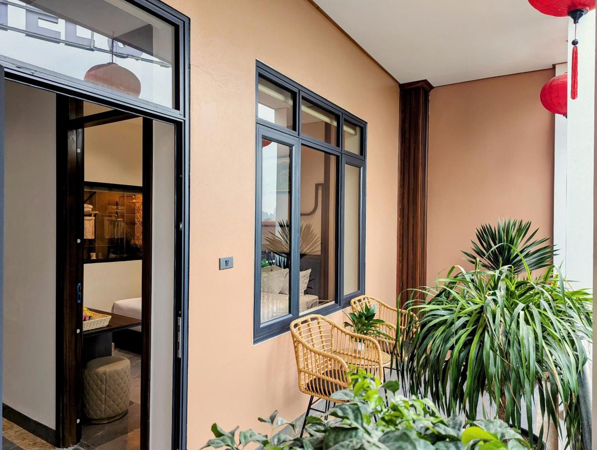 Tam Coc Center Luxury Hotel & Villa Нин Бин Екстериор снимка